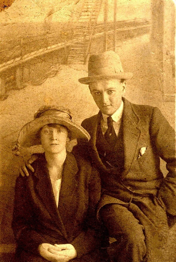 Gladys & Tom Jones
